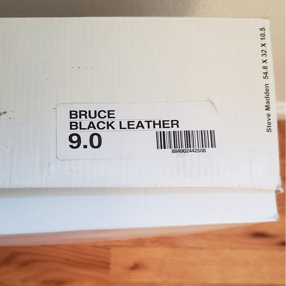 Steve Madden Bruce Black Leather Knee High Boots 9 Buckle and Strapping Detail - Picture 10 of 10